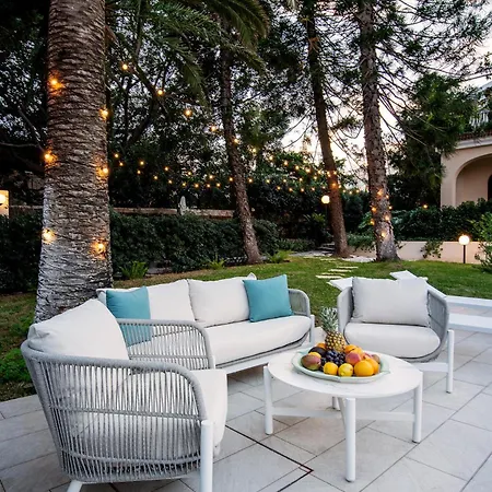 Numeroquattro- Light Blue In Con Giardino E Piscina * Syrakus